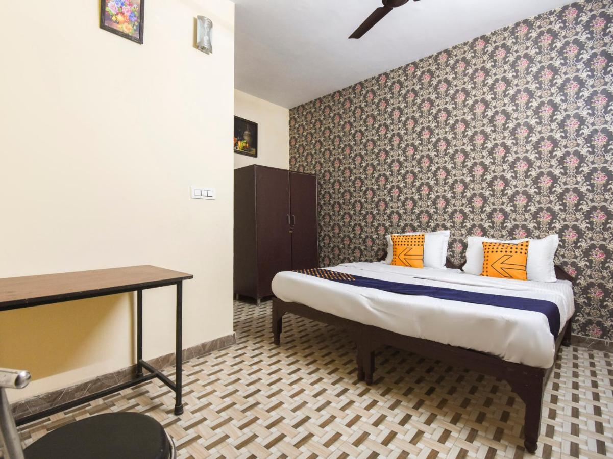 SPOT ON 70295 Sky Inn Jalandhar Eksteriør bilde