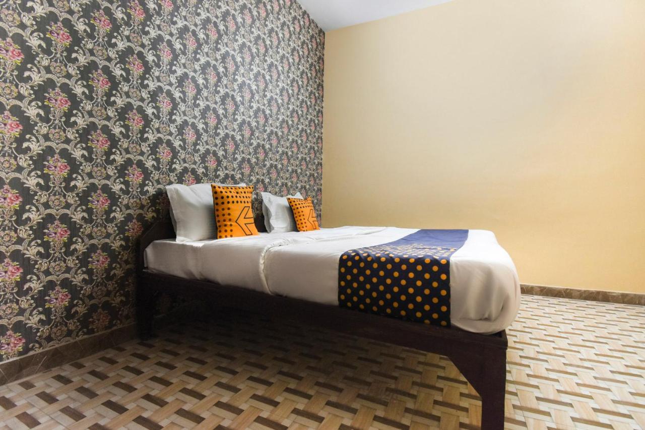 SPOT ON 70295 Sky Inn Jalandhar Eksteriør bilde